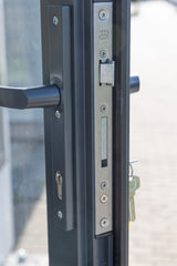 Johanna 13,6 m² (5,6x3,4 m | 18 mm) Kompaktne modernne põhjamaine minimaja – soojustusvalmis